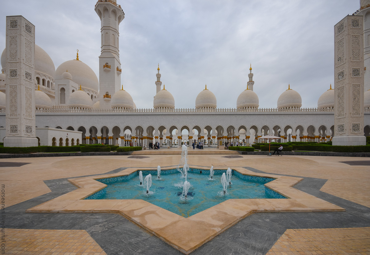 Mosque-Abu-Dhabi-(1)