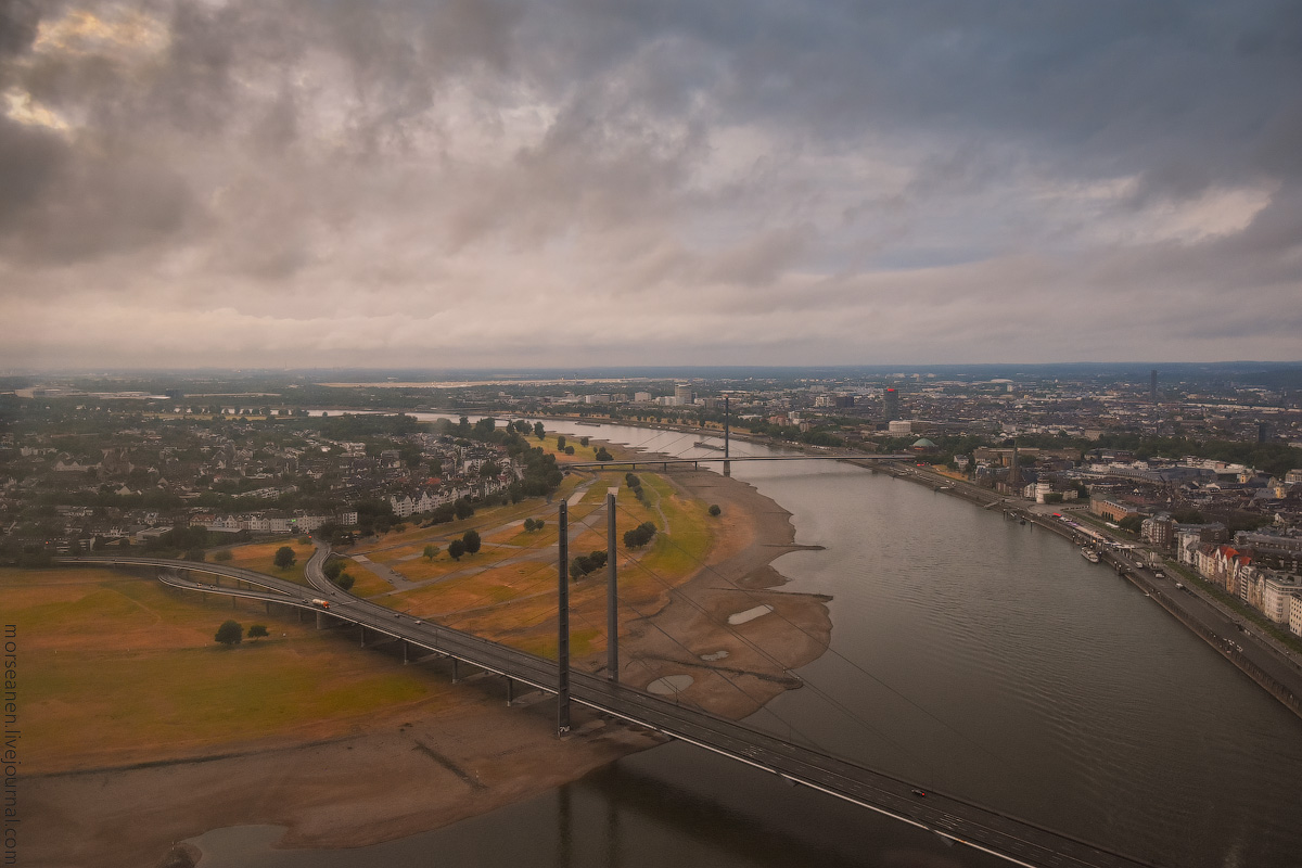 Duesseldorf-Mediahafen-(6)