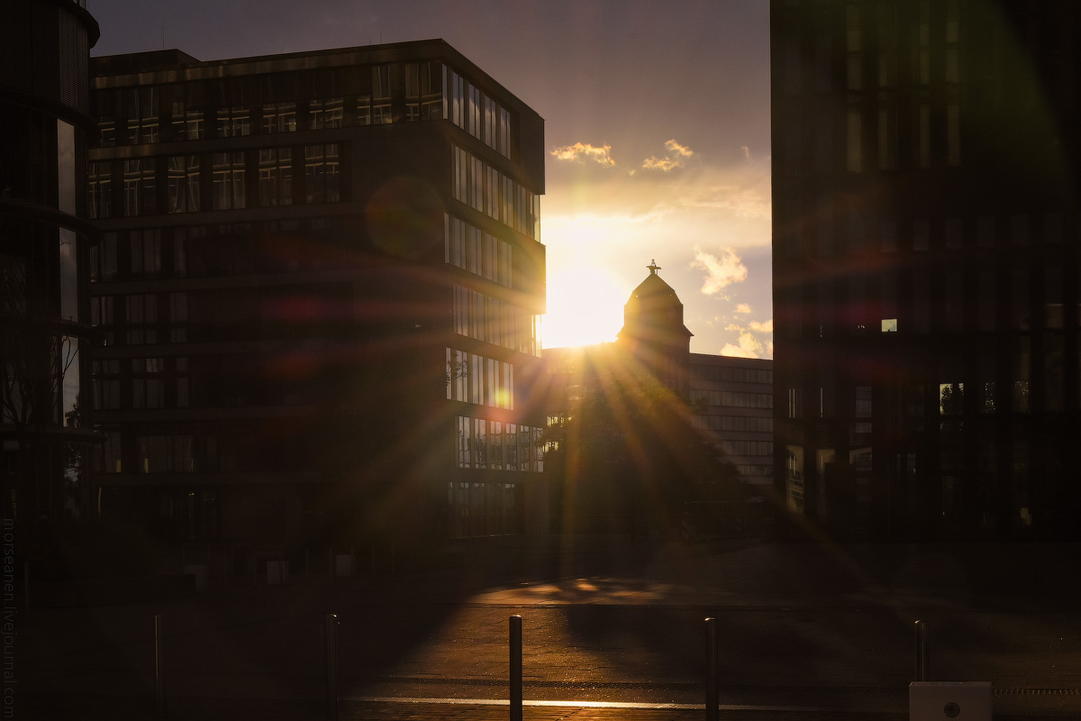 Duesseldorf-Mediahafen-(33)