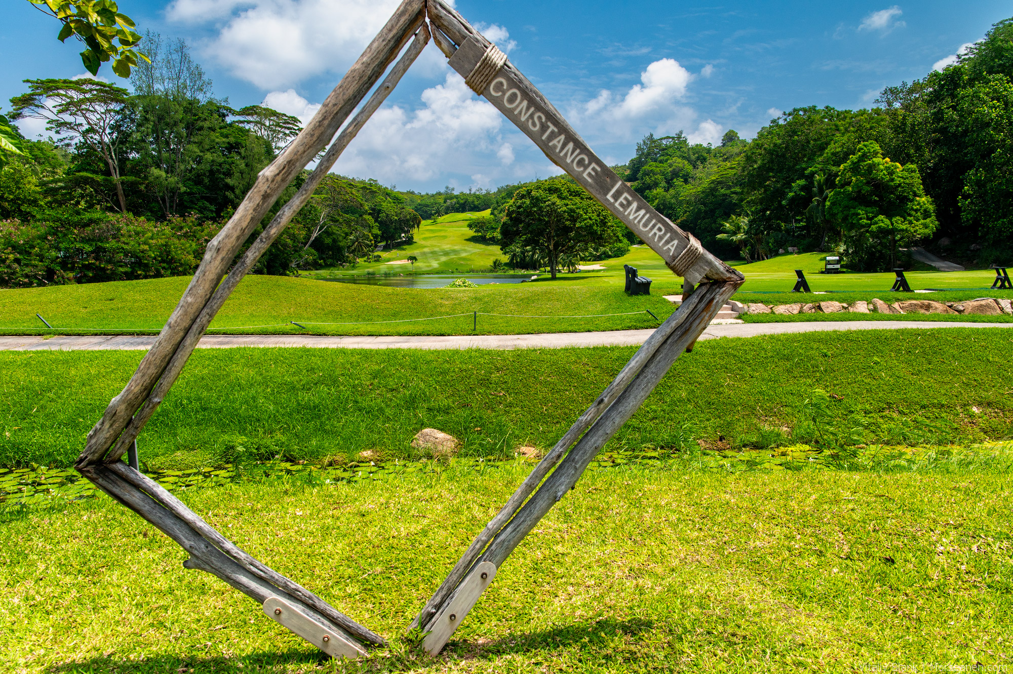 Praslin-Lemuria-(3)